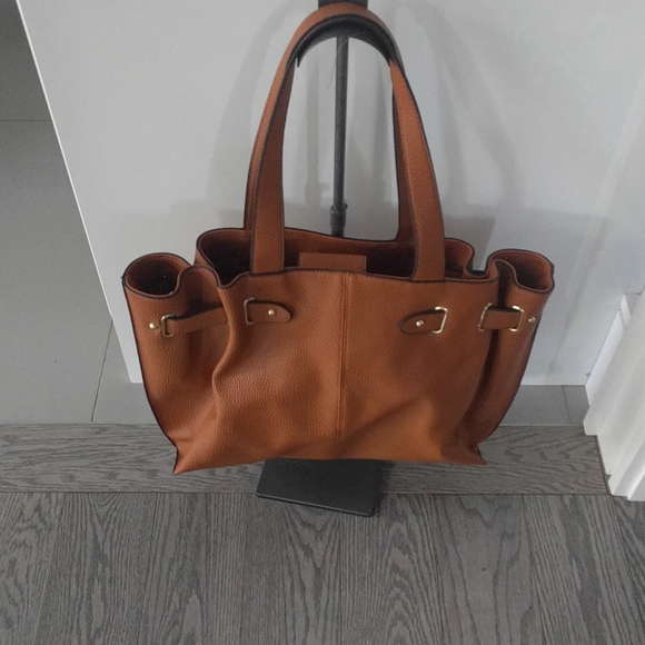 Faux leather bag by Kenneth Cole reaction 🍀 - Picture 6 of 8